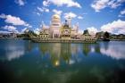 Brunei, Sultan Omar Ali Saifuddin Mosque