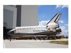 STS-135 Atlantis approaches the VAB