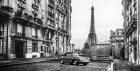 Roadster in Paris