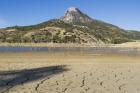 El Algarin mountain in the background, Zahara - el Gastor reservoir, Cadiz Province, Andalusia, Southern Spain (photo)