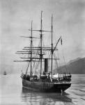 The Terra Nova sailed by Scott, in Antarctic waters, 1910 (photo)