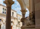 Peristyle or Perestil Square, Split, Croatia (photo)
