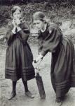 Virginia and Vanessa Stephen, in St. Ives, 1894 (b/w photo)