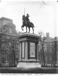 Monument dedicated to General Lafayette (1757-1834) 1899-1907 (bronze) (b/w photo)