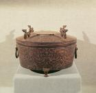 Tsouen wine vase decorated with stylised and geometric dragons (bronze inlaid with gold and silver)