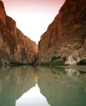 Bluffs above Rio Grande in Big Bend National Park, Texas (photo)