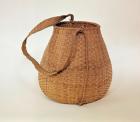 Mashpee carrying basket, from Massachusetts (plant fibre)