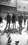 British soldiers in Venice during WWI (b/w photo)