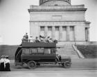 Rubber-neck auto, Riverside Drive, New York, N.Y., 1900 (b/w photo)