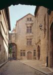 A street in Saint-Remy-de-Provence (photo)