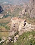 View of the Roussanou Monastery (photo)