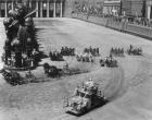 Filming the chariot race from 'Ben-Hur', 1925 (b/w photo)