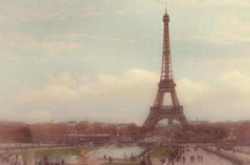 Eiffel Tower behind Jardin du Trocadero | Obraz na stenu