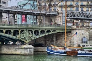 Pont de Bir Hakeim With Boat | Obraz na stenu