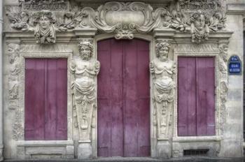 Sculptured Facade In Le Marais | Obraz na stenu