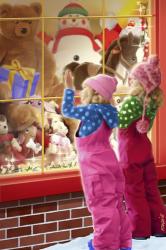 Christmas Toy Window Shopping | Obraz na stenu