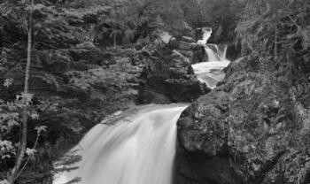 Lake Superior Rushing Water Over Rock | Obraz na stenu