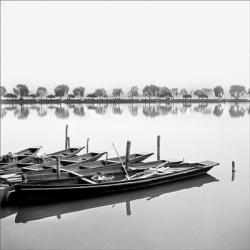 Boats  In Lake | Obraz na stenu