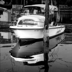 Boat Dock With Reflection | Obraz na stenu