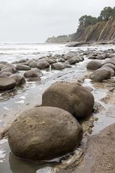 Boulder Strewn Beach | Obraz na stenu