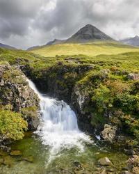 Glen Brittle Waterfall | Obraz na stenu