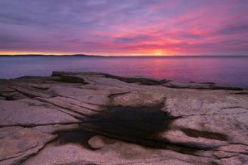 Dark Pool on Granite | Obraz na stenu