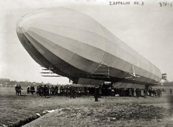 Blimp, Zeppelin No. 3, on Ground | Obraz na stenu