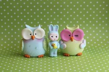 Owls And Tiny Boy Bunny | Obraz na stenu