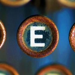 Letter E of Typewriter 'LOVE' | Obraz na stenu