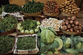 Vegetables for sale, street market, Luxor, Egypt | Obraz na stenu