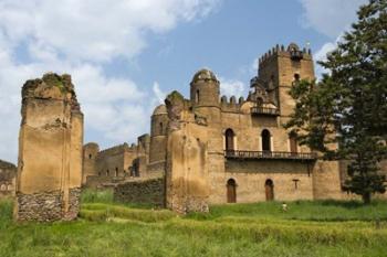 Fasilides' Castle in the fortress-city of Fasil Ghebbi, Gondar, Ethiopia | Obraz na stenu