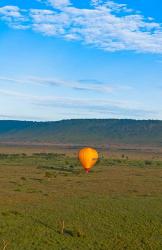 Kenya, Maasai Mara, hot air ballooning at sunrise | Obraz na stenu