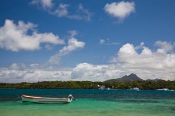 Mauritius, Trou d' Eau Douce, town harbor boat | Obraz na stenu