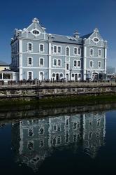 Old Port Captain's Building, Waterfront, Cape Town, South Africa | Obraz na stenu
