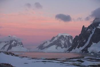 Sunset Light on Lemaire Channel, Antarctic Peninsula | Obraz na stenu