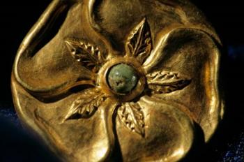 Gold Artifact from Tillya Tepe, Elements of  Greek, Indian, Asian culture | Obraz na stenu