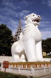 Guardian Lions, Mandalay Hill, Mandalay, Myanmar | Obraz na stenu