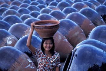 Girl with Pottery Jars, Myanmar | Obraz na stenu