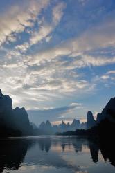 Li River and Karst Peaks at sunrise, China | Obraz na stenu