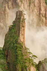 Peak in Grand Canyon in West Sea, Mt. Huang Shan, China | Obraz na stenu
