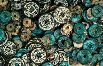 Antique Chinese Coins and Reproductions at a Street Market, Shandong Province, Jinan, China | Obraz na stenu