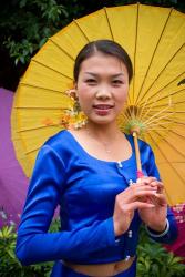 China, Yunnan, Young Dai portrait in ethnic costume | Obraz na stenu