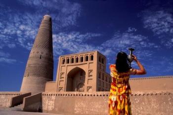 Uighur Girl Carrying Jar, Turpan, Xinjiang Province, Silk Road, China | Obraz na stenu