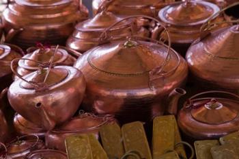 Copper kettles, Lijiang Market, Lijiang, Yunnan Province, China | Obraz na stenu