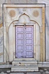Lavender colored door, Taj Mahal, Agra, India | Obraz na stenu