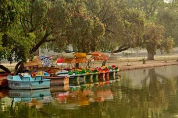 Boat reflection, Delhi, India | Obraz na stenu