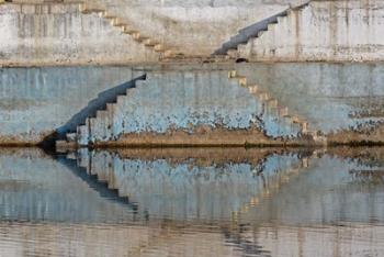 Steps mirrored on small lake, Jodhpur, India | Obraz na stenu