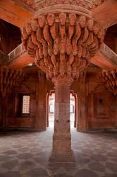 Uttar Pradesh, India, The Throne Pillar in the Diwan-i-Khas | Obraz na stenu