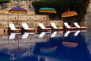Outdoor swimming pool at Oberoi Amarvilas hotel, Agra, India | Obraz na stenu