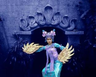 Balinese Dancer in Front of Temple in Ubud, Bali, Indonesia | Obraz na stenu
